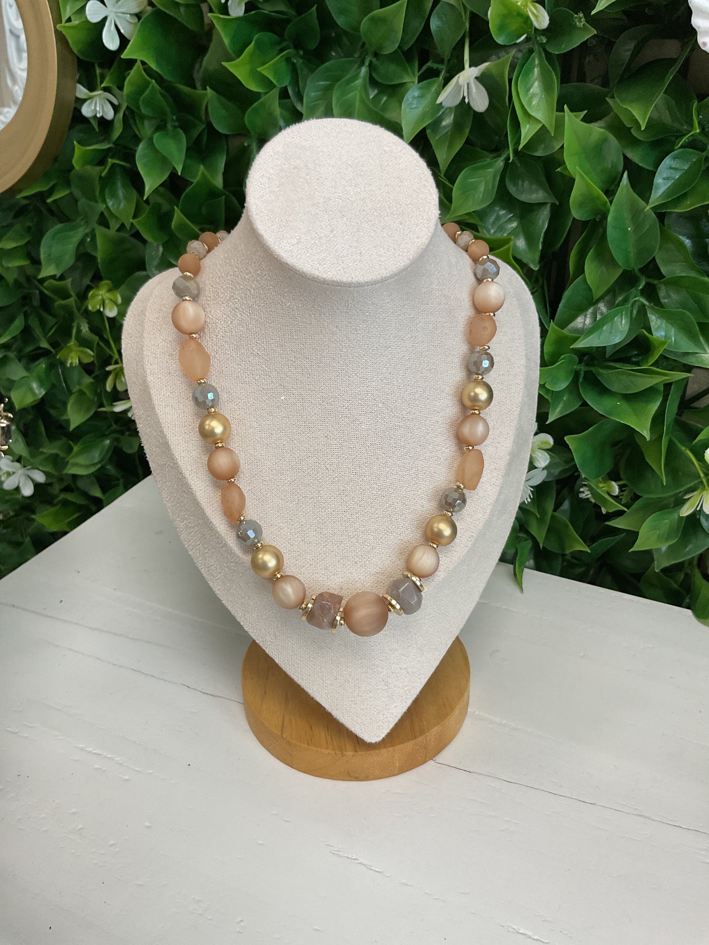 IVORY NATURAL STONE GOLD BDEADED