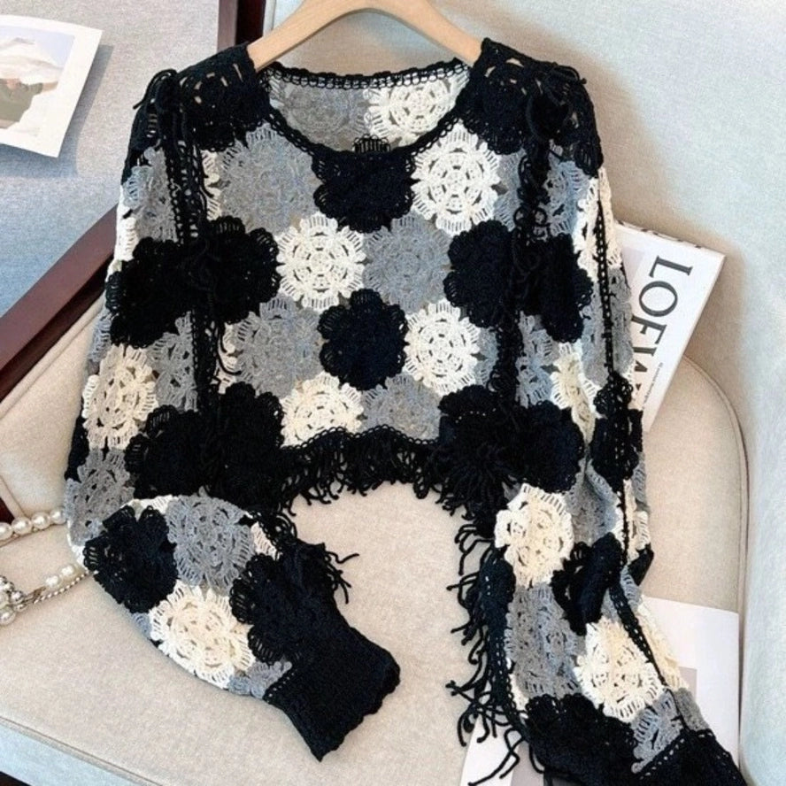 CROCHET BLK/GRY/WHITE SWEATER W FRINGE