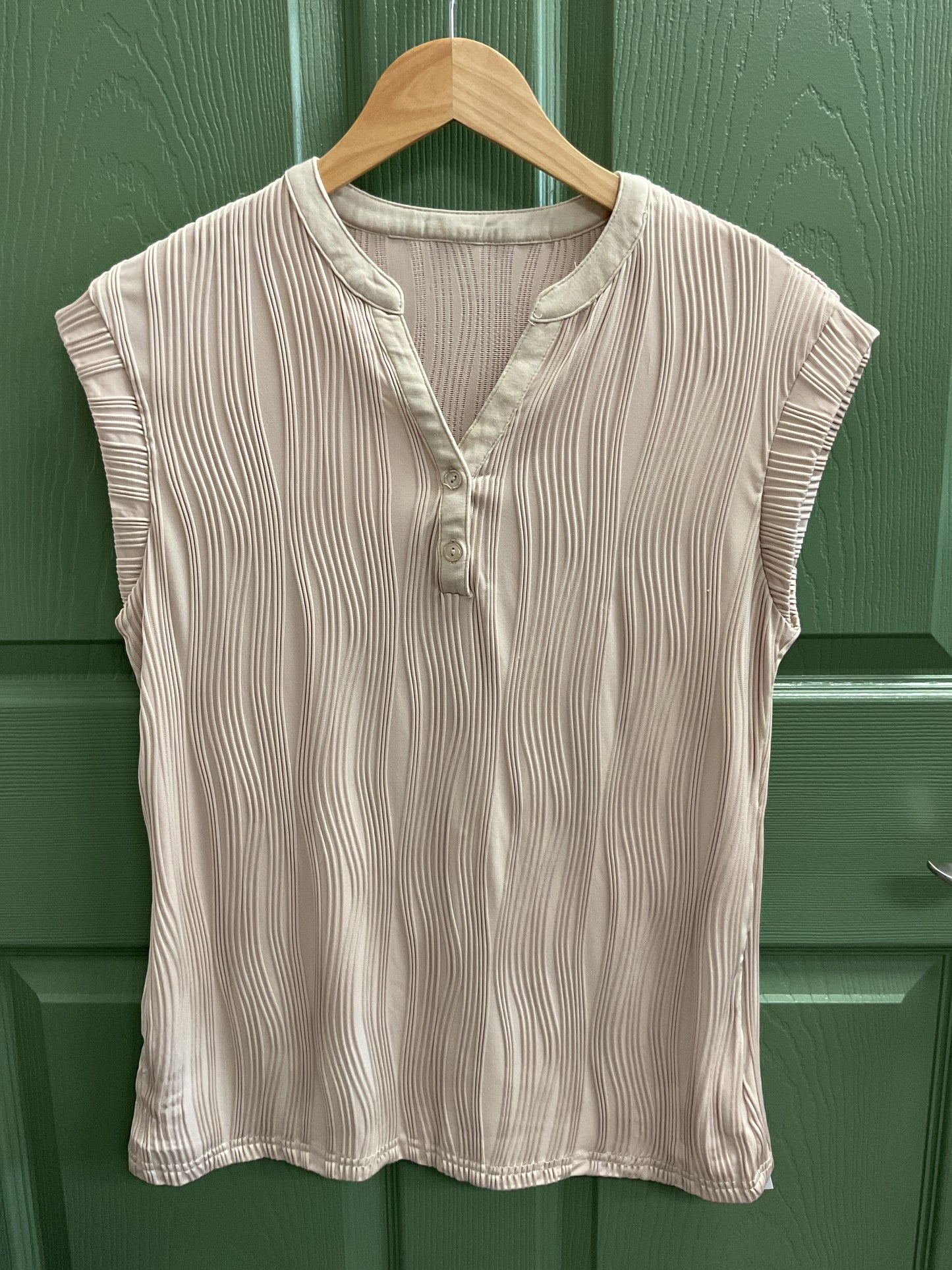 Ribbed V-Neck Capped SS