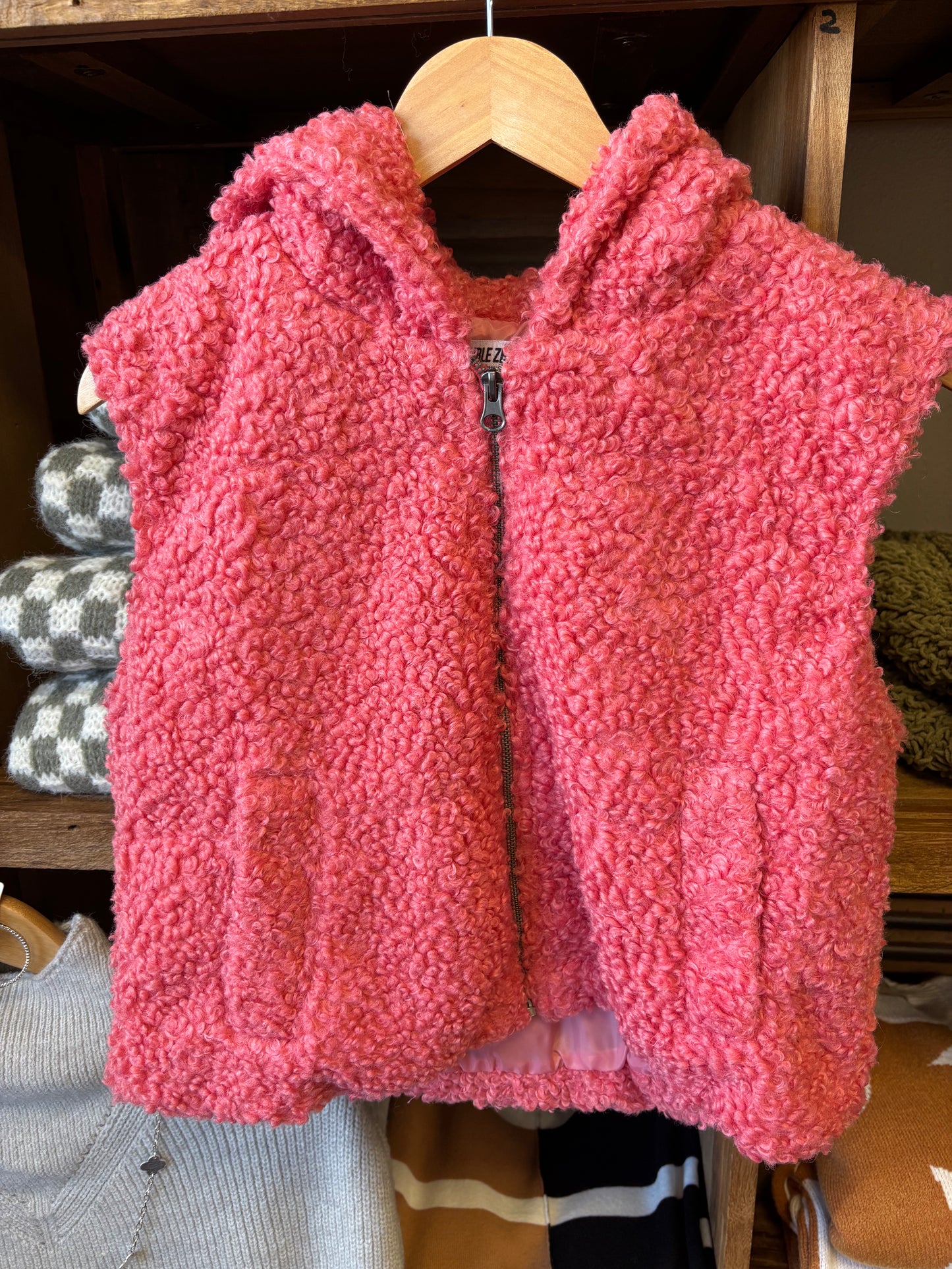 CORAL SHERPA HOODED VEST