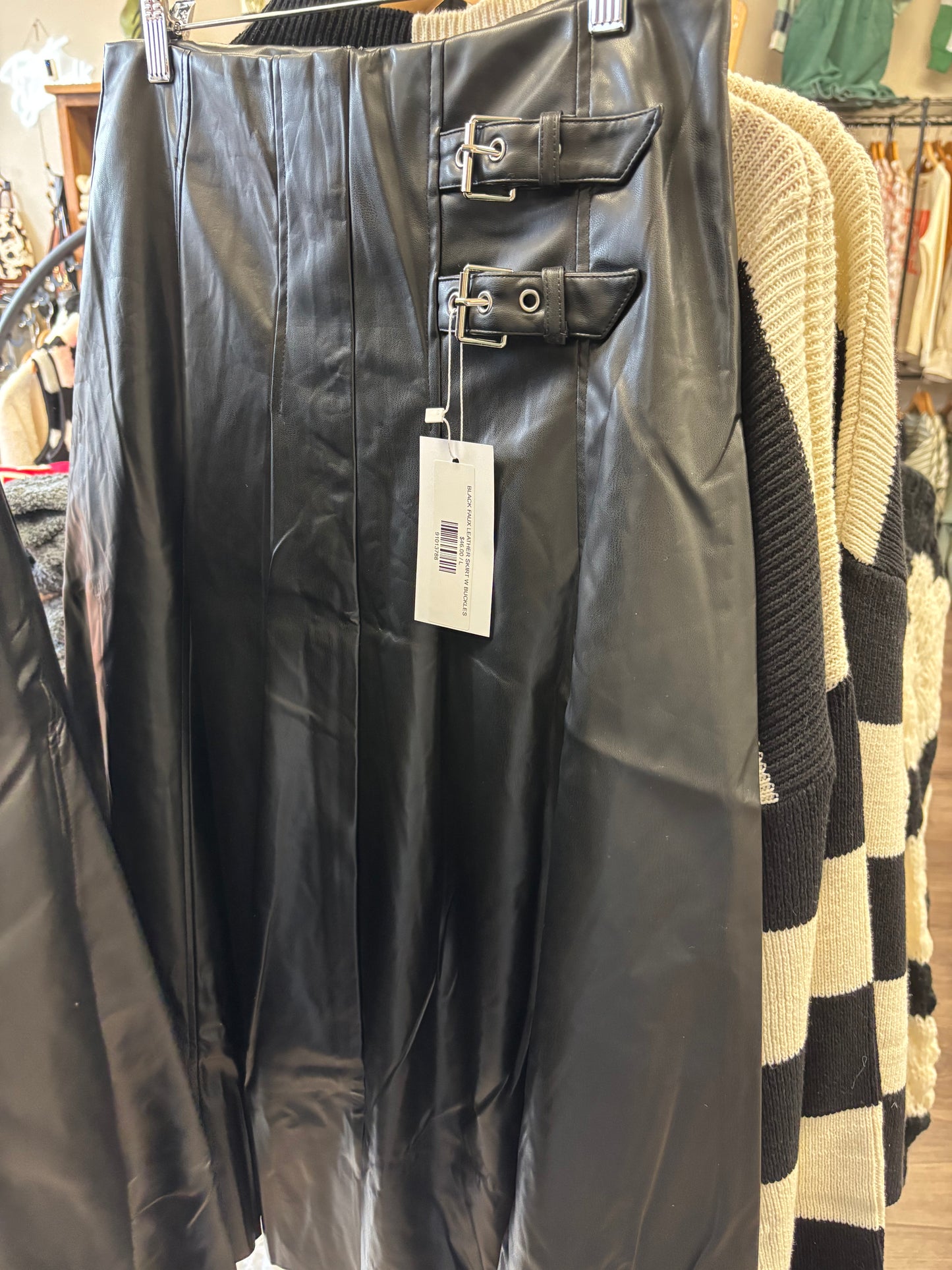 BLACK FAUX LEATHER SKIRT W BUCKLES