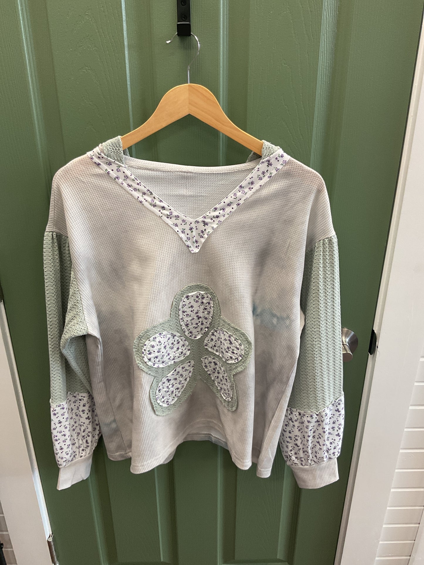 Green Long Sleeve Waffle Knit Flower hooded pullover