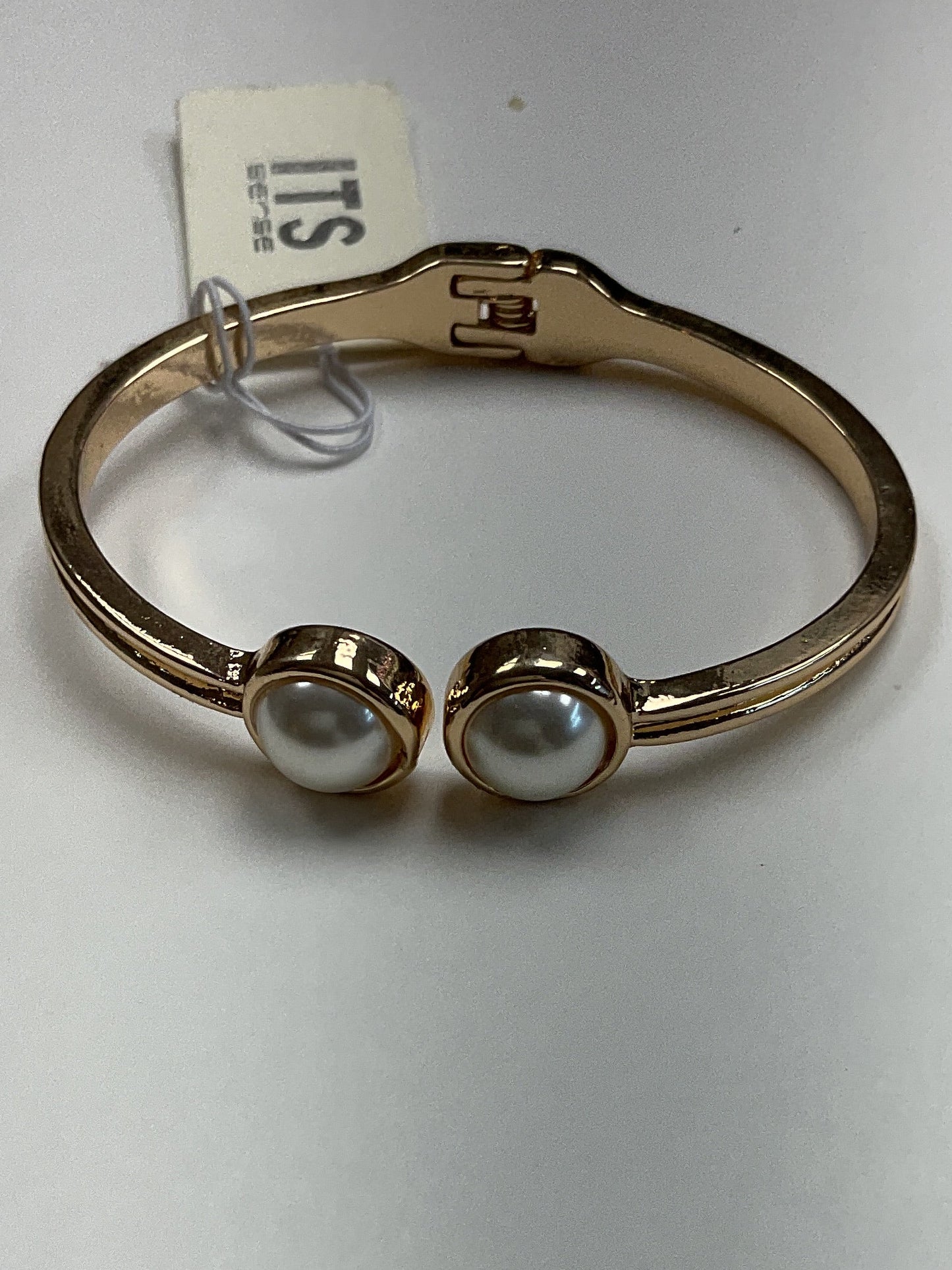 Gold hinged cuff w pearls