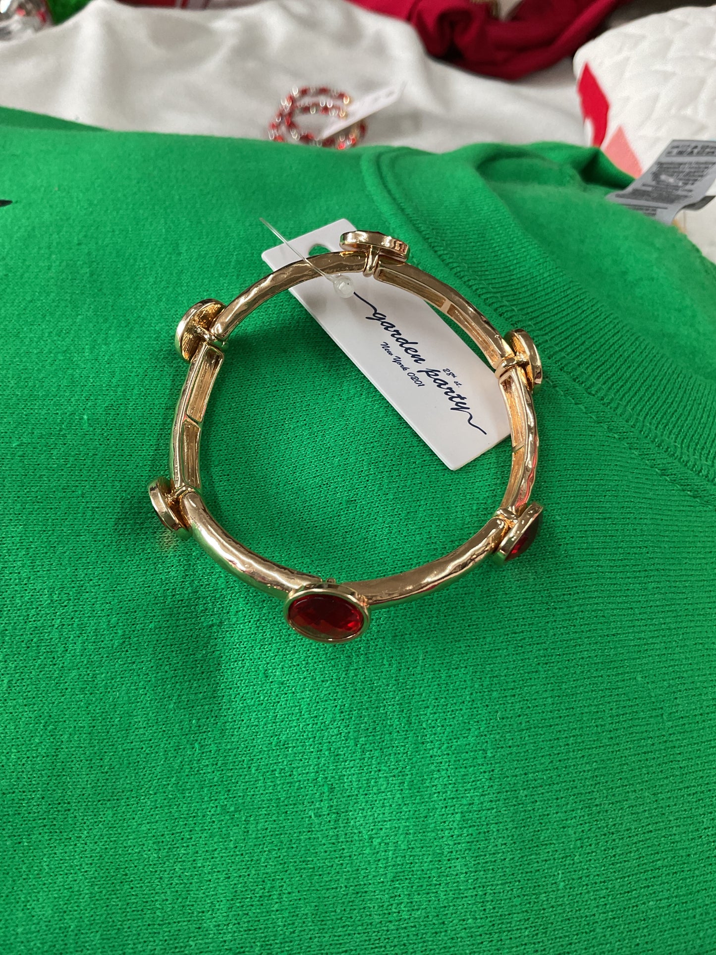 Red gem gold bracelet (Copy)