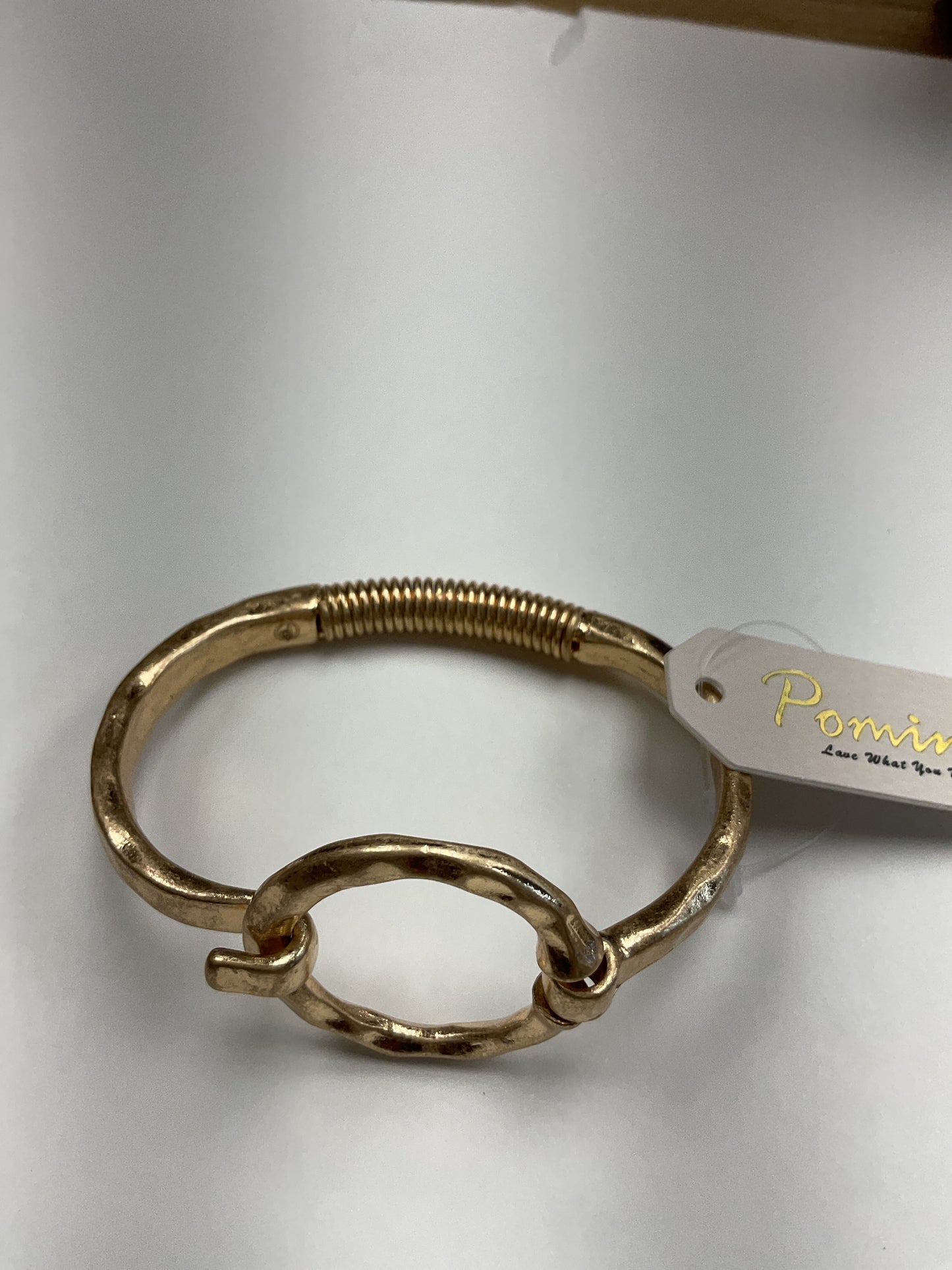 Gold circle hammer bracelet