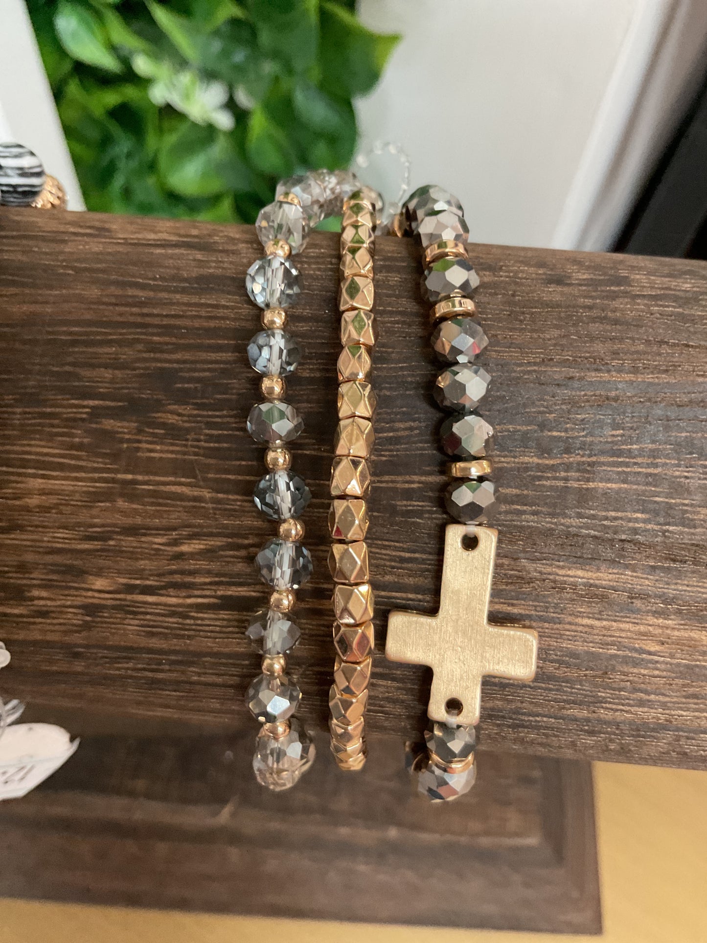 Stretchy bracelet