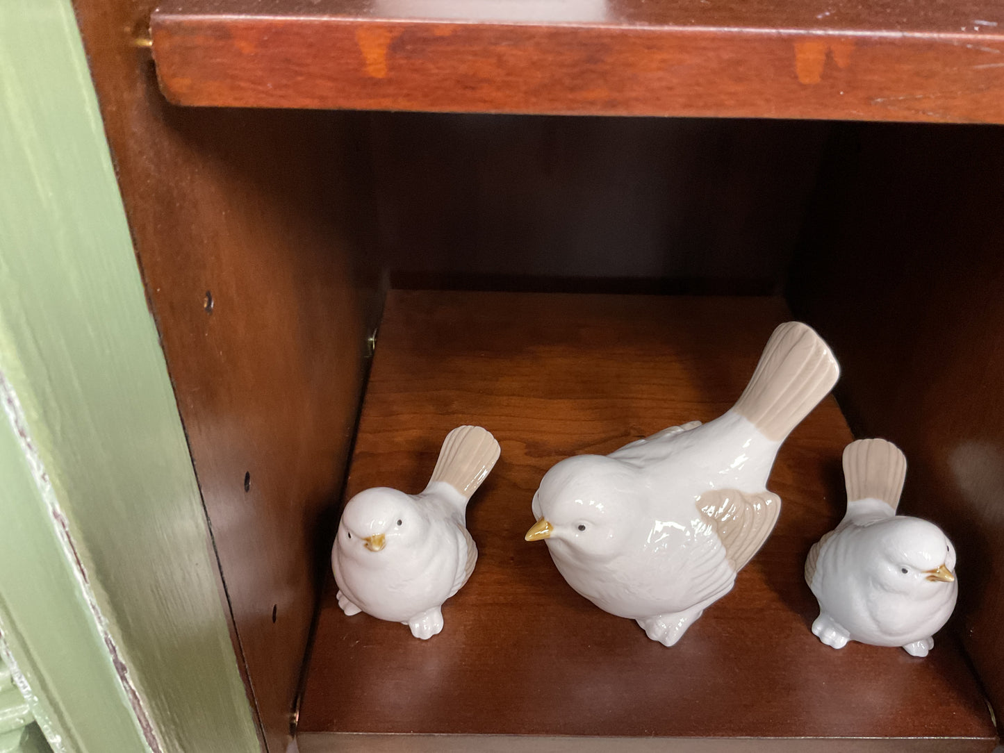 White ceramic birds small