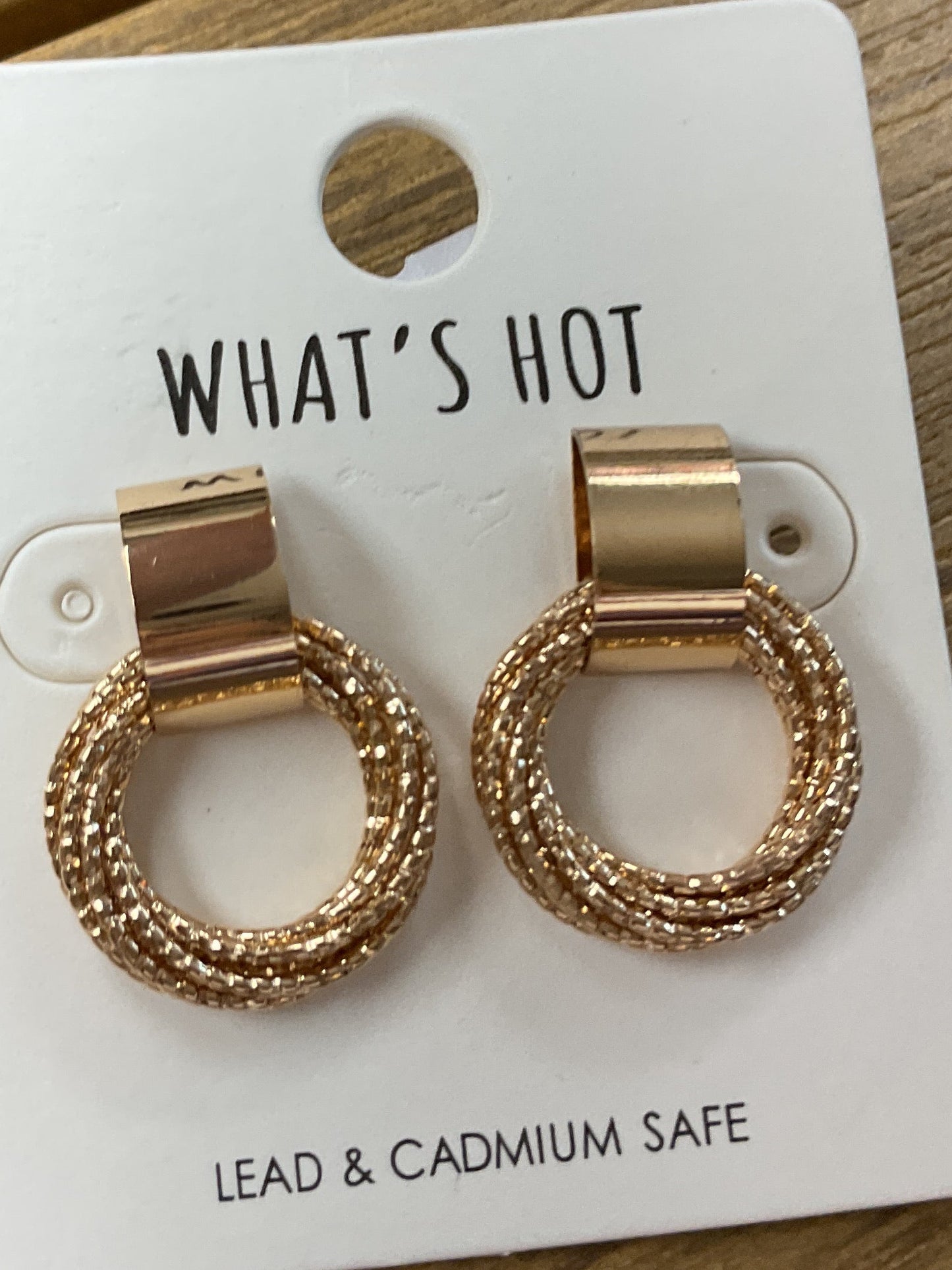 Gold huggers w circles