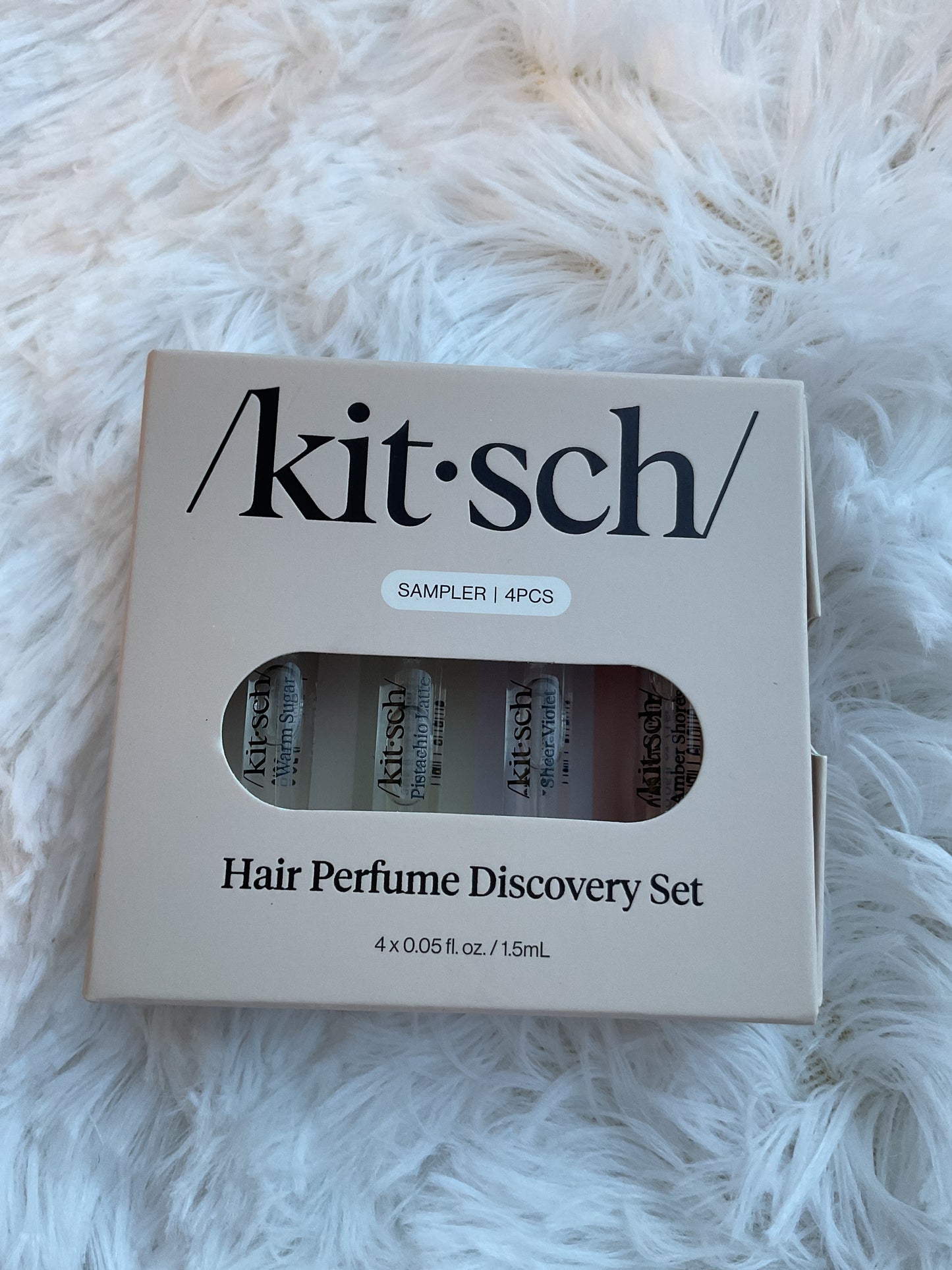 Kitsch hair, perfume discovery set