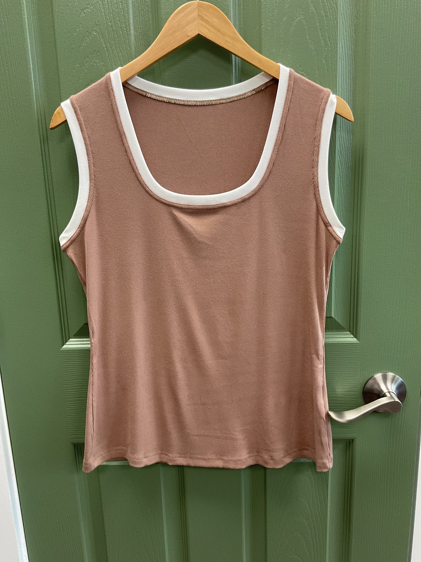 Tank top w/ white trim