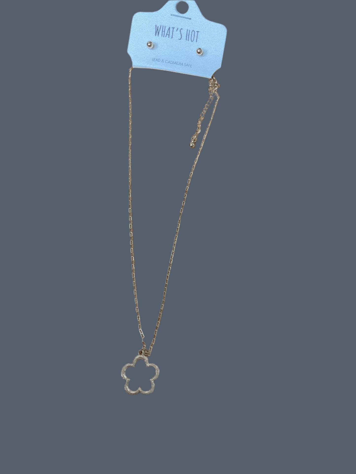 Flower necklace w studs