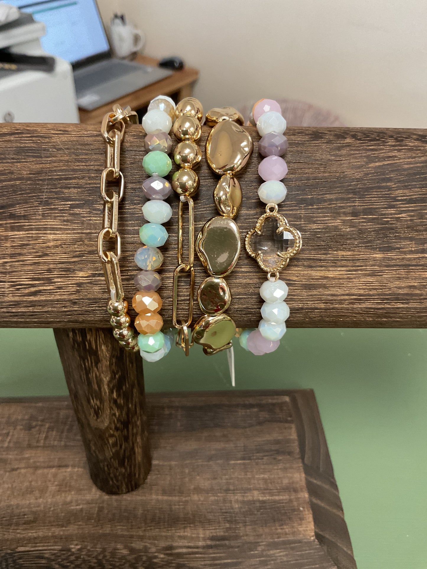 Beaded Clover Stretch Bracelet Set
