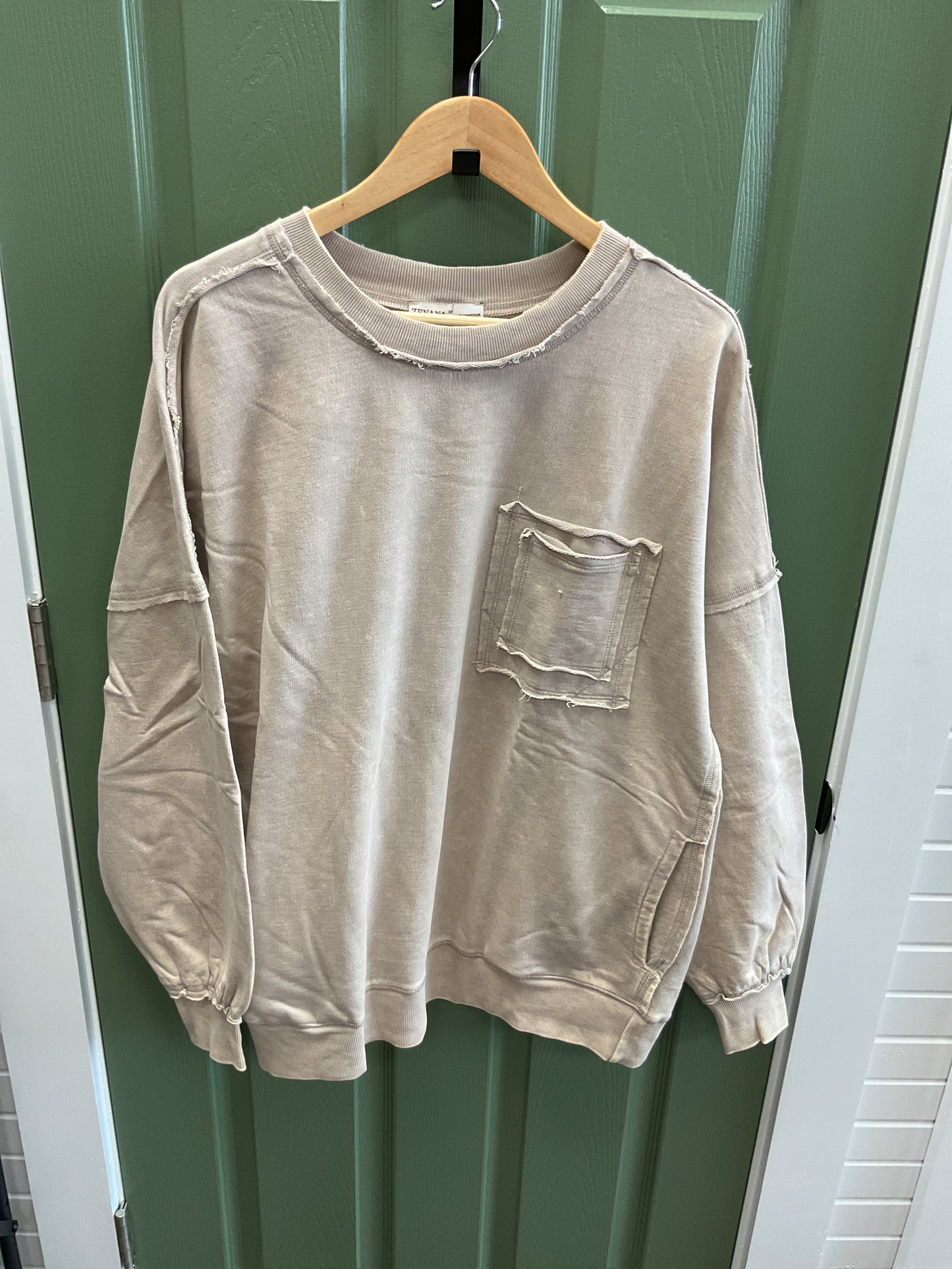 KHAKI MINERAL WASH SWEATSHIRT DISTRESSED