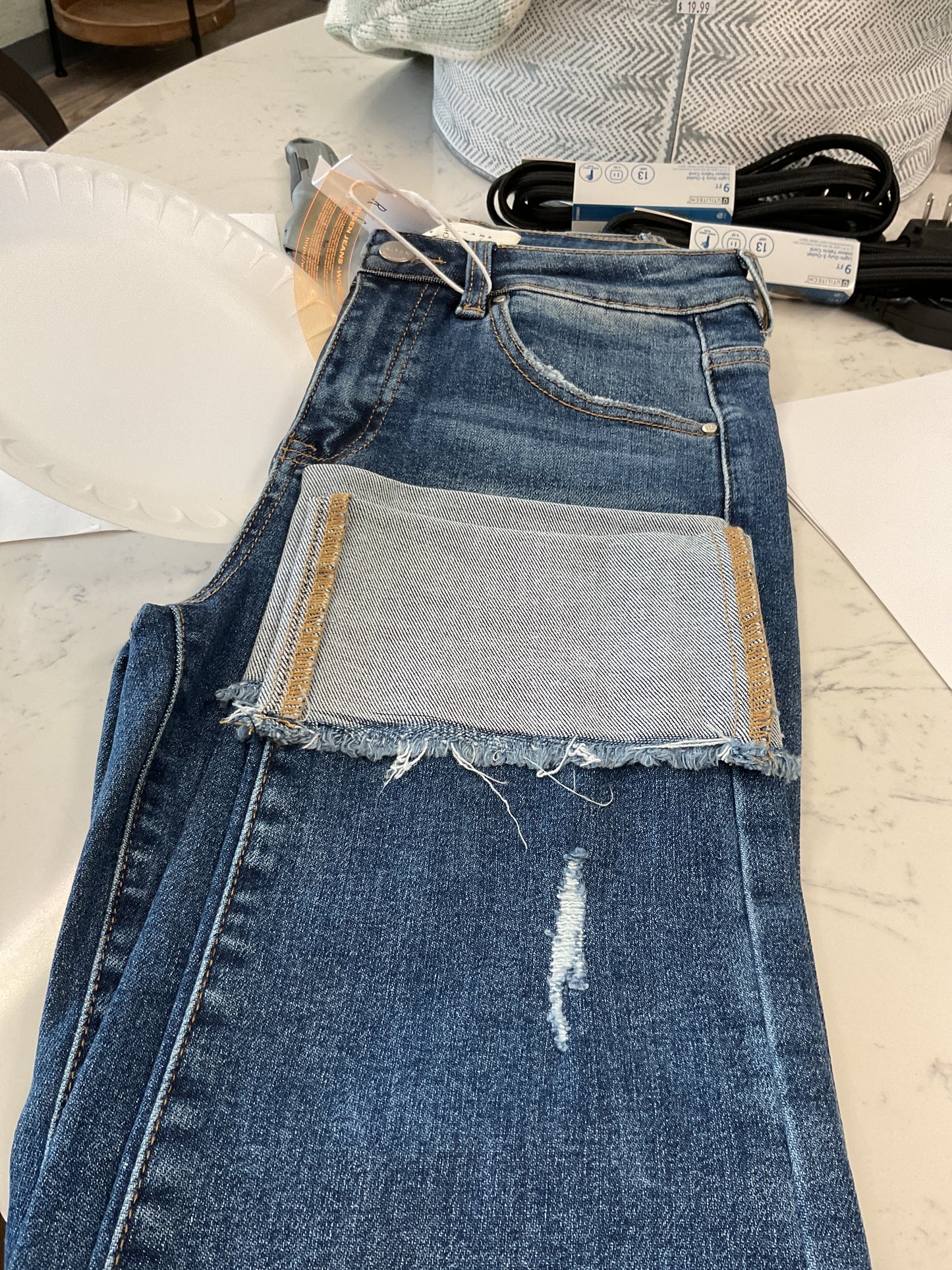Risen cuff jeans