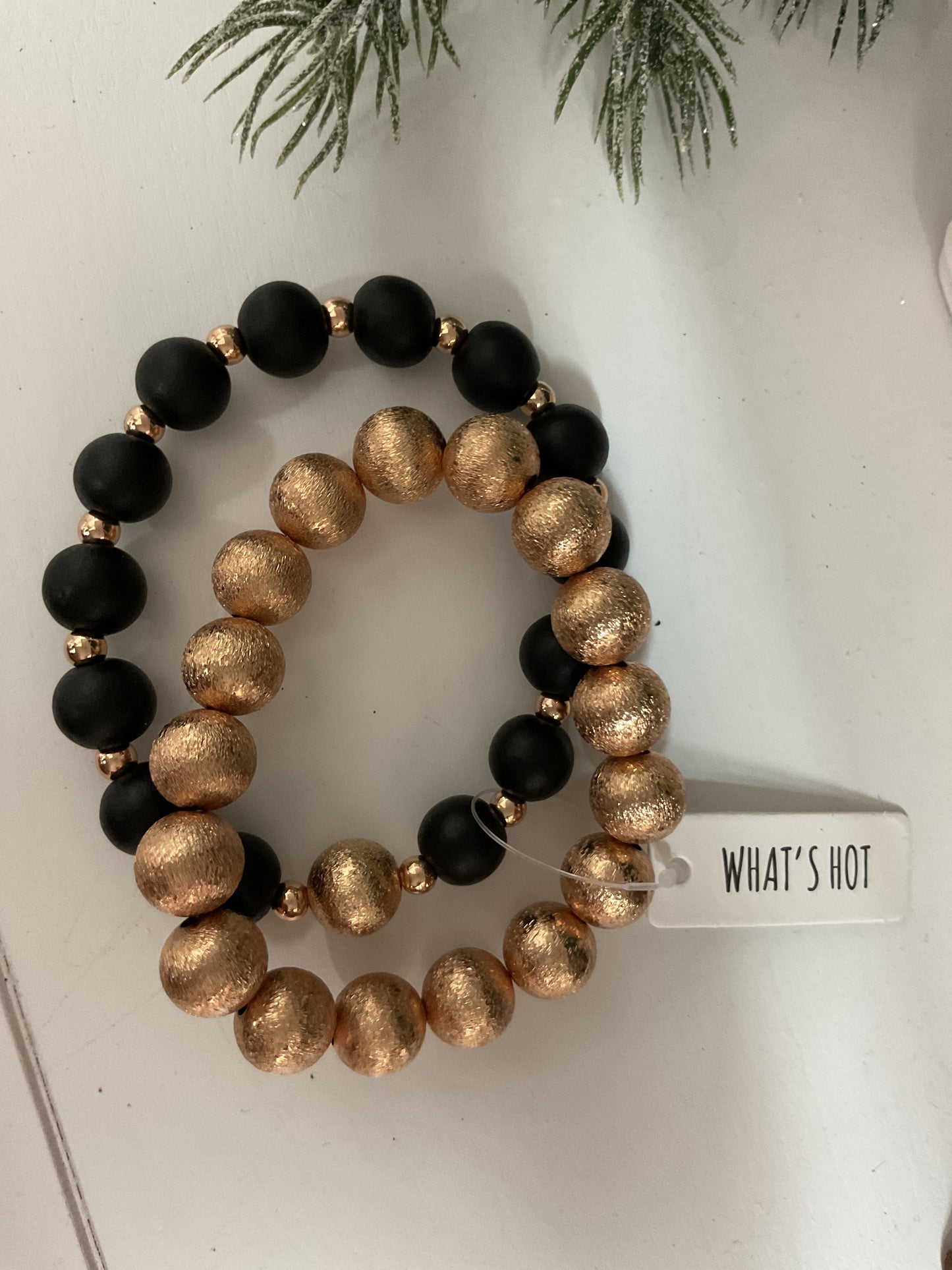 Gold and black beads bracelet