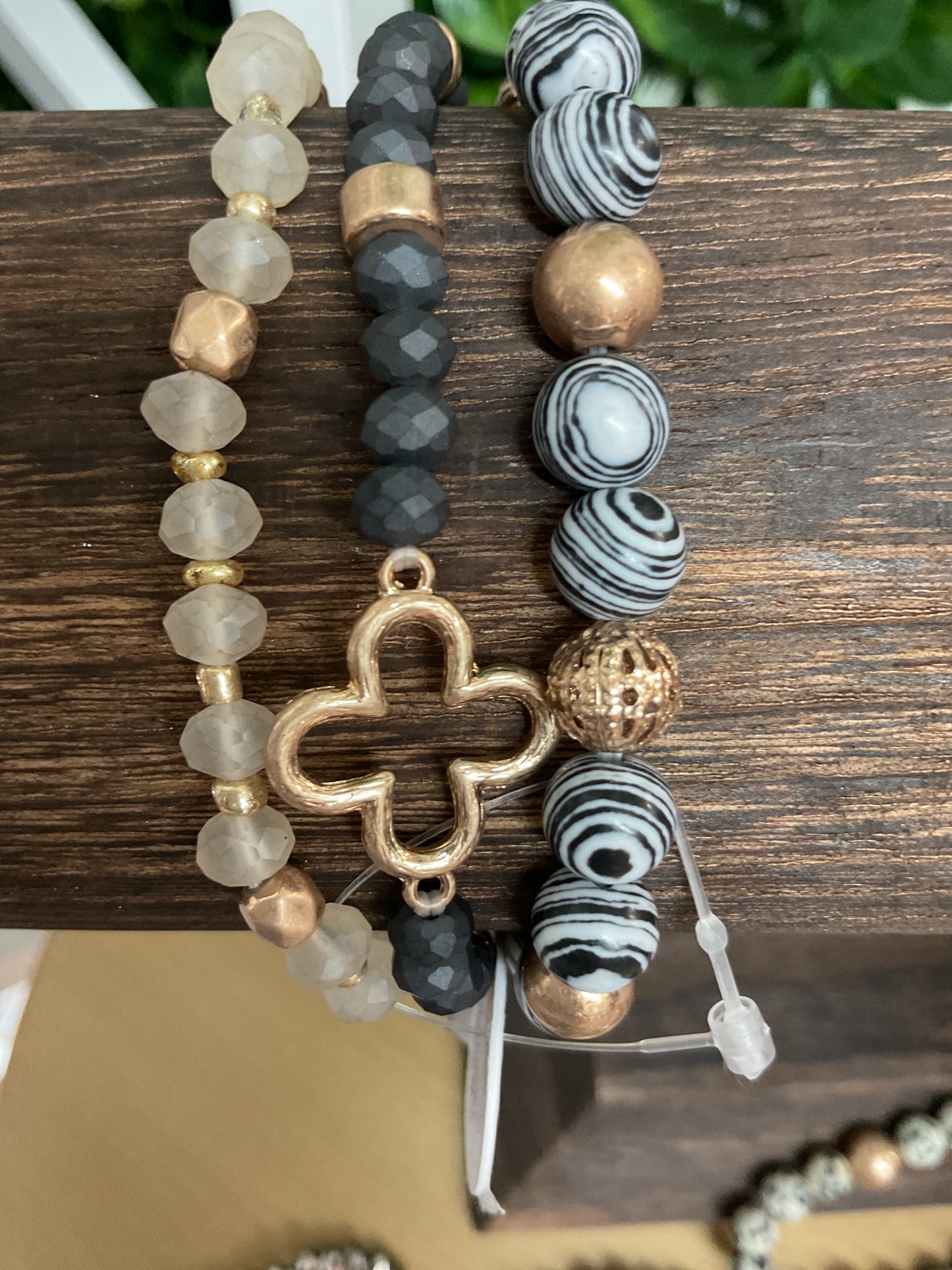 Stretchy bracelet