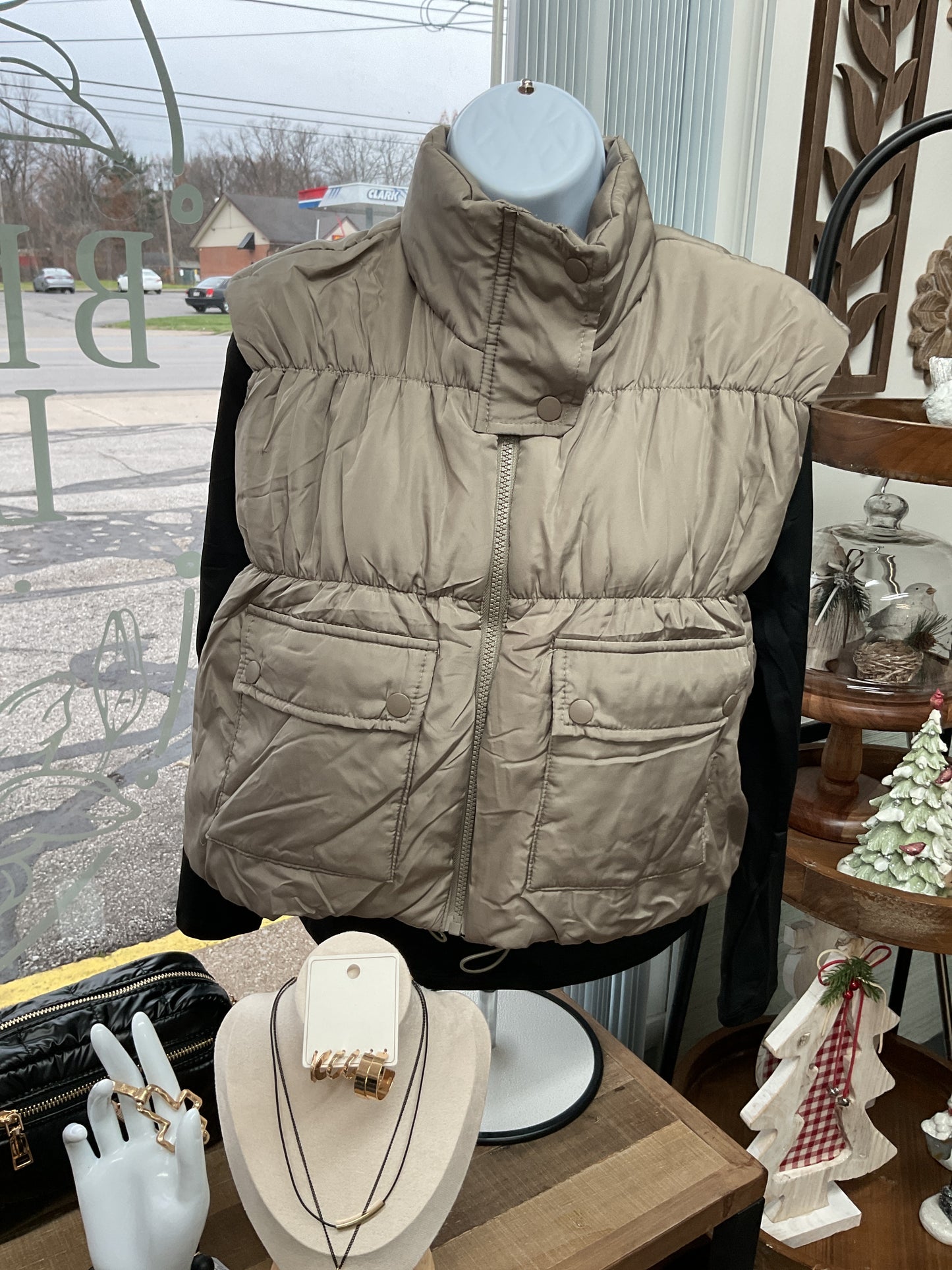 Taupe cropped puffer vest