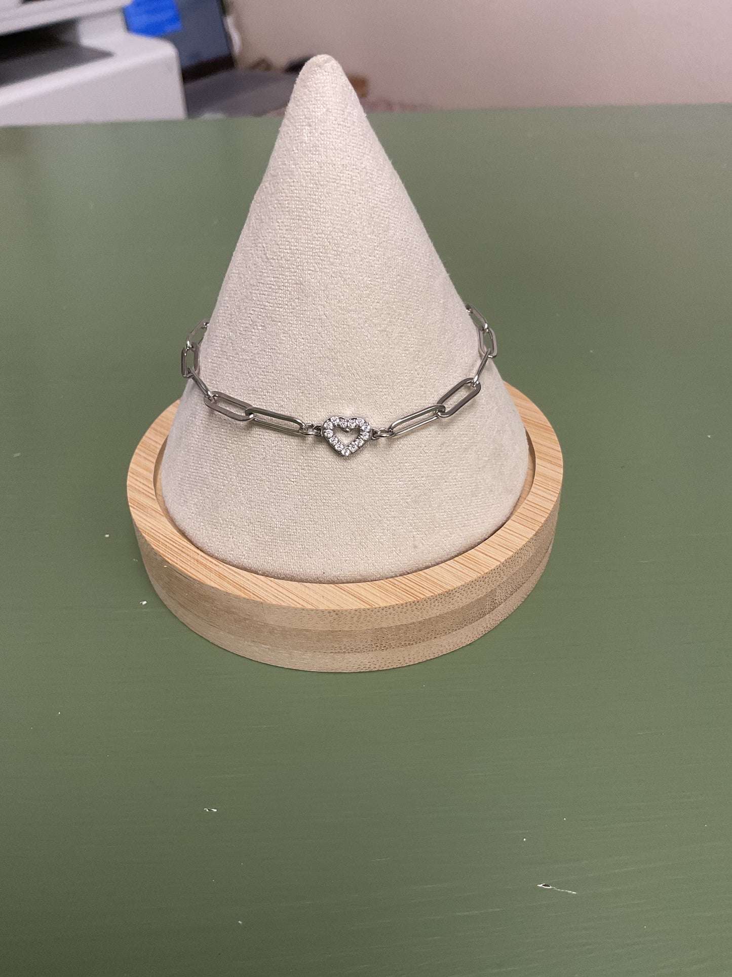 STAINLESS STONE HEART BRACELET