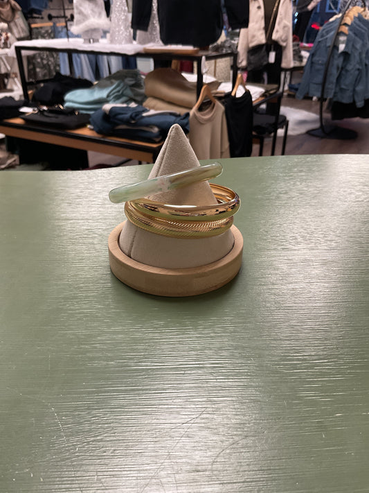 Gold bangle set w/ resin colorful bangle