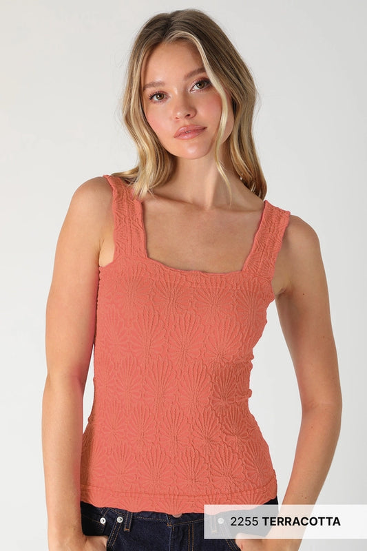 NIKIBIKI TEXTURED TANK TOP W SQUARE NECK