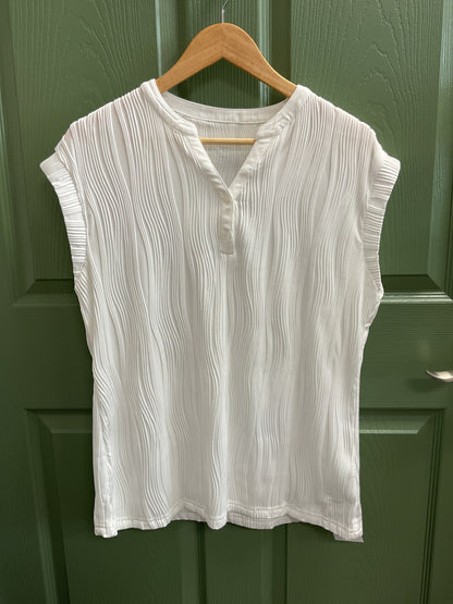Ribbed V-Neck Capped SS