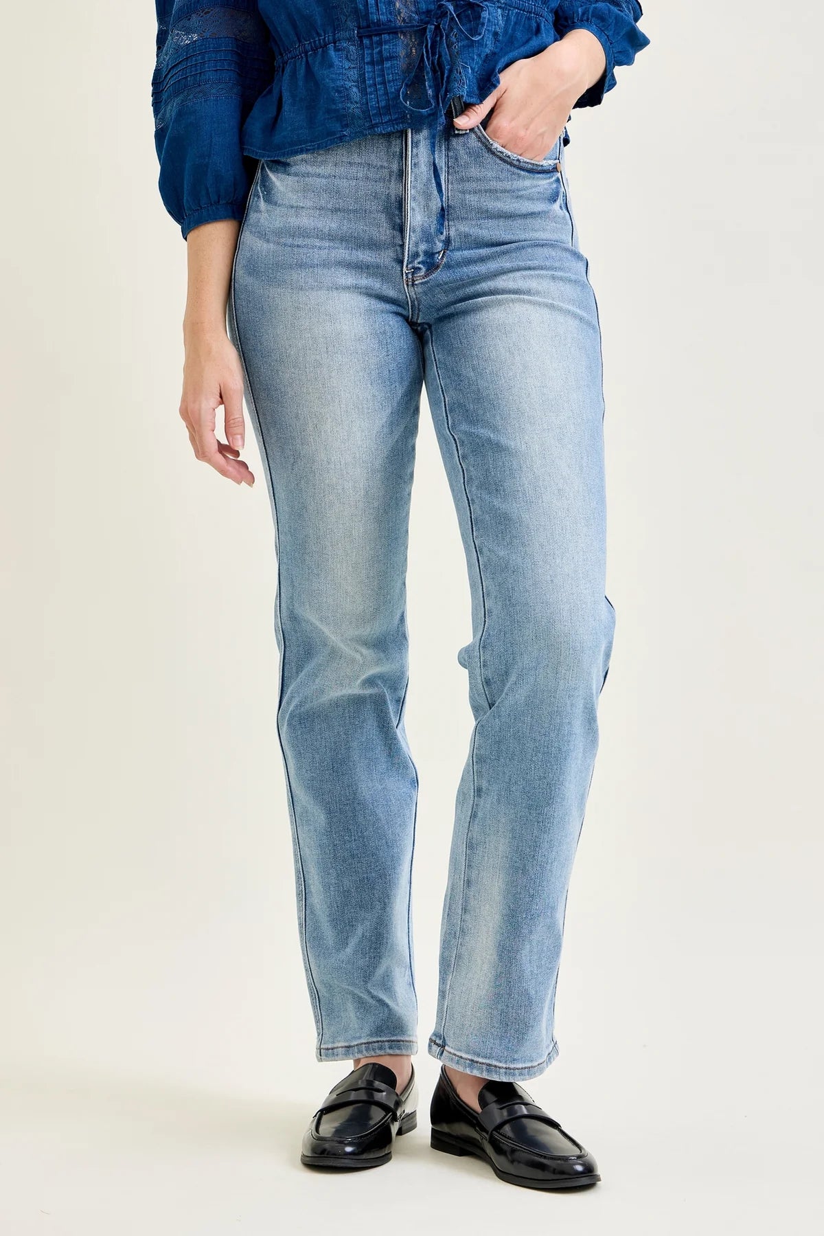 HIGH WAISTED TUMMY CONTROL STRAIGHT LEG LIGHT WASH JUDY BLUE JEANS
