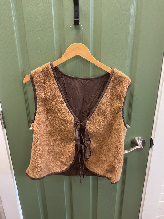 BROWN TIE FRONT SHERPA VEST