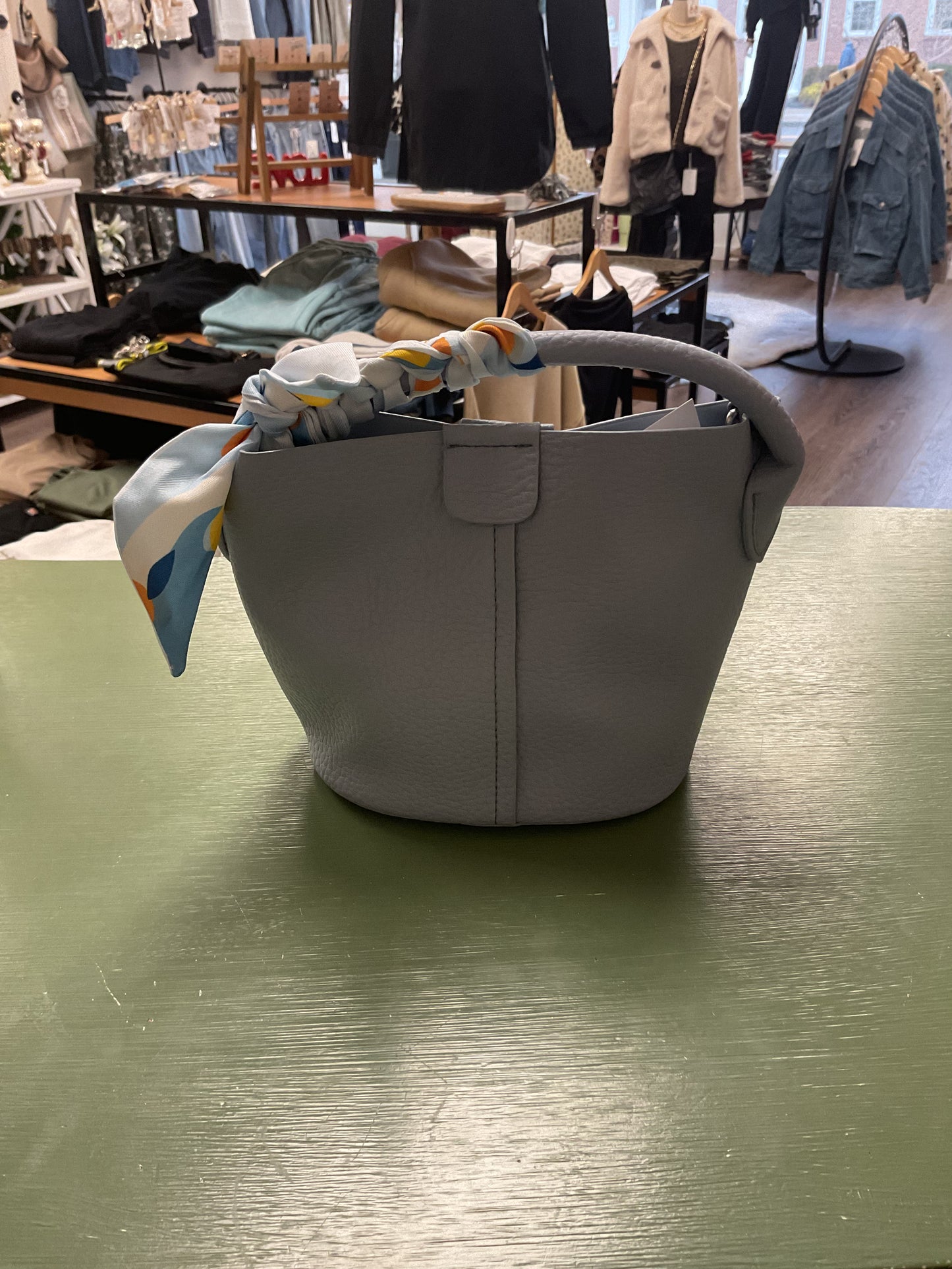 BC SMALL TOTE PURSE, TWO STRAPS AND SCARF