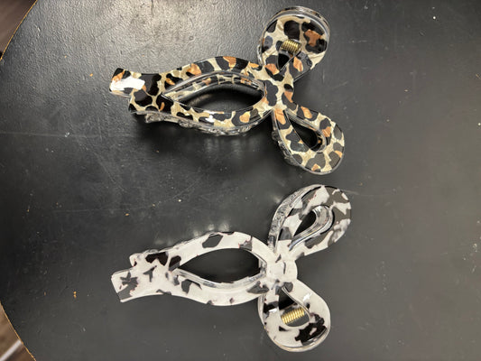 BOW HAIR CLIP ANIMAL PRINT