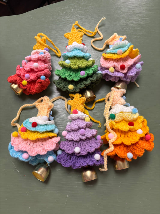 CROCHET CHRISTMAS TREE ORNAMENTS