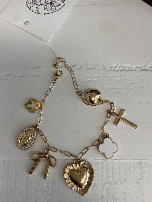 Gold charm bracelet, big heart/bow/cross/white clover