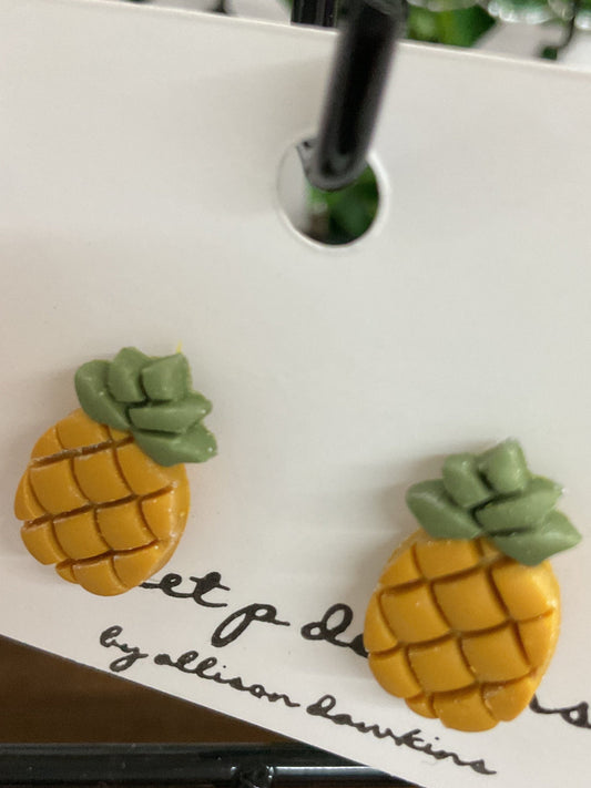 Sweet P Designs pineapple studs