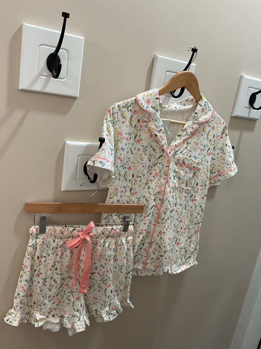 CREAM FLORAL PRINT PAJAMAS SHORTS/TOP