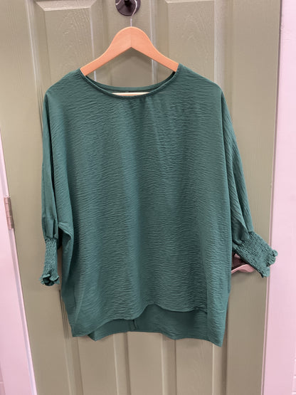 3-quarter sinched sleeve blouse