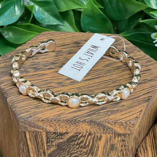 Gold and pearl bracelet