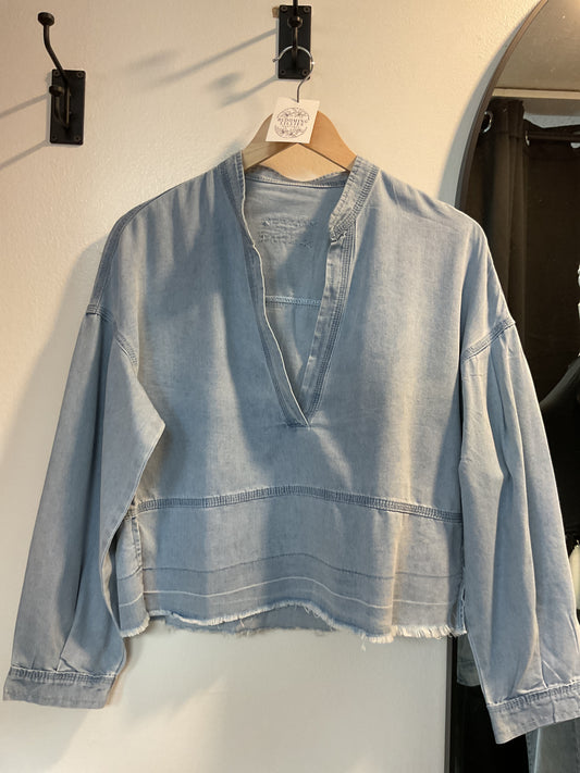 Denim long sleeved crop