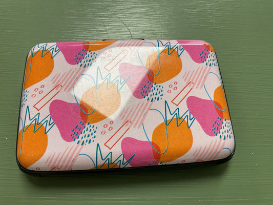 Credit card carrying case